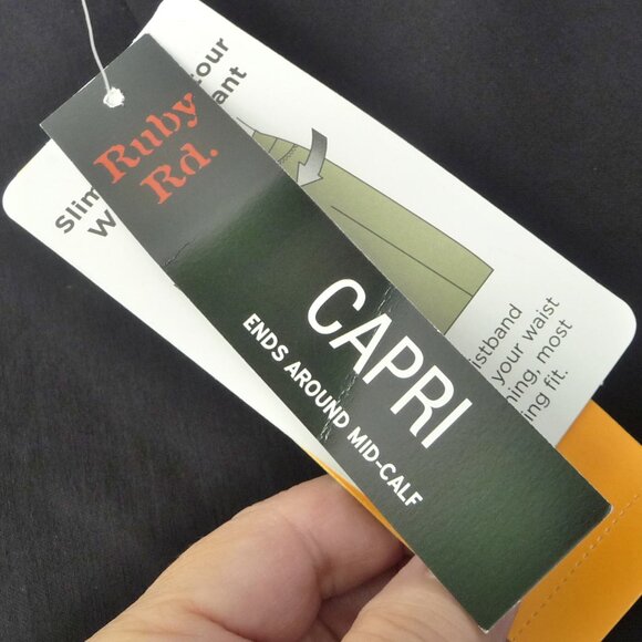 RUBY RD. BLACK PULL ON STRETCH CAPRI 18W - Picture 12 of 13